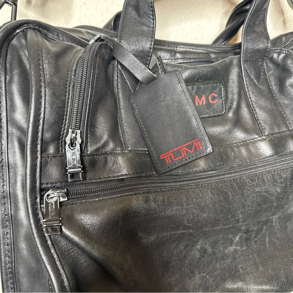 TUMI Alpha Black Leather 17” Messenger‎ Laptop Expandable Briefcase Bag Monogram